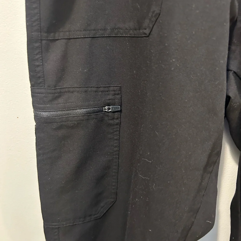 Figs Men’s Cairo Cargo scrub pants Size xxl Black